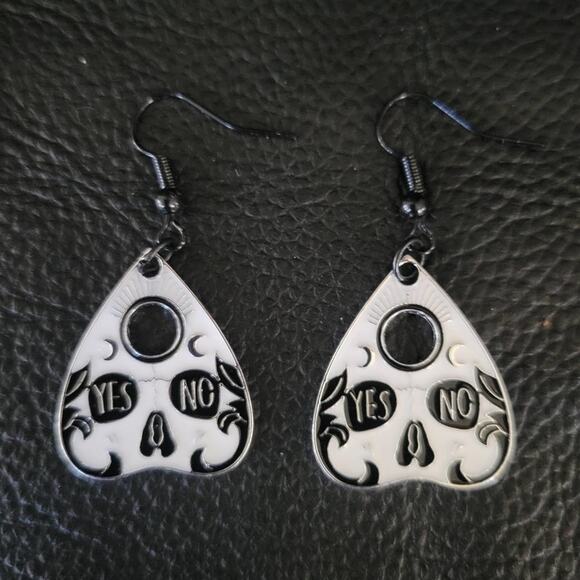 The Closet Fairy Jewelry - Ouija Skull Planchette Earrings white and black